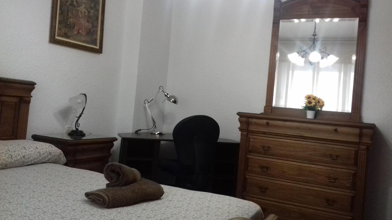 Apartamento El Misteri Елче Екстериор снимка